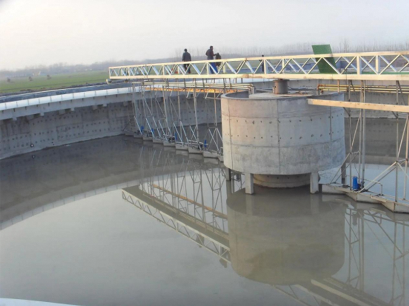 中心傳動刮泥機